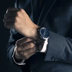 Klingenthal Uhrenbeweger Rechts-Links-Lauf Bis 2200U/d 12 Uhren RGB-LED Touch Abschließbar -Klarstein Verkaufsgeschäft 10029479 yy 0002 logo