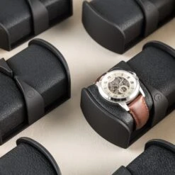 Klingenthal Uhrenbeweger Rechts-Links-Lauf Bis 2200U/d 12 Uhren RGB-LED Touch Abschließbar -Klarstein Verkaufsgeschäft 10029479 yy 0007 logo