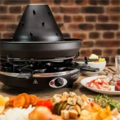 Taste Volcano Tartarengrill Raclettegrill 1500 W 6 Personen Schwarz 10 Taste Volcano Tartarengrill Raclettegrill 1500 W 6 Personen Schwarz -Klarstein Verkaufsgeschäft 10030307 yy 0003 ambient Klarstein Taste Volcano Tartarengrill