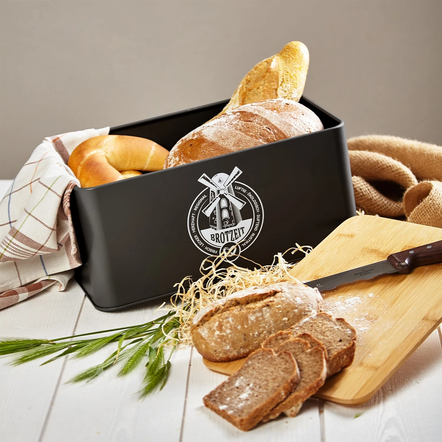 Stigby 2-in-1 Brotkasten Mit Schneidebrett Metallblech Bambus 4 Stigby 2-in-1 Brotkasten Mit Schneidebrett Metallblech Bambus – Bild 2